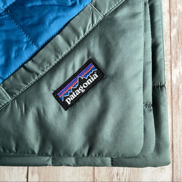 PATAGONIA NANO PUFF SCARF WEATHER RESISTANT BLUE - Picture 4 of 7